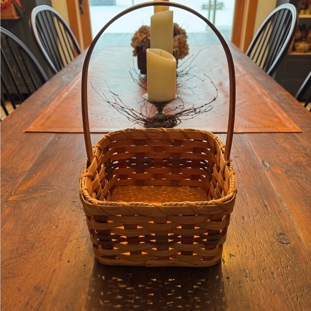 Amish Square Basket